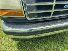 1994 Ford FWD F-150 XLT Long Bed Truck