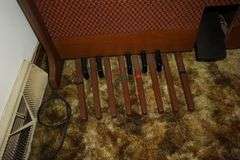 Thomas Playmate Sneaky Easy 2 Electric Organ with Bench