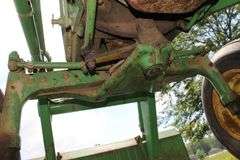 1980 John Deere 2640 B Tractor with 146 Front End Loader with Bucket