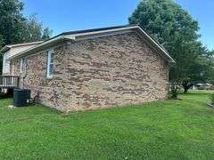 PARCEL 2: BRICK TRI-LEVEL HOME - 2 LOTS: 114 Thomason Ave, Leitchfield, KY 42754