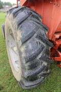 1969 Allis-Chalmers 190 XT Tractor