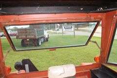 1969 Allis-Chalmers 190 XT Tractor
