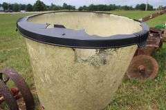 3 PTH International 2 Row Corn Planter