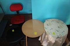 (2) Office Chairs and (2) Circular Glass Top End Tables