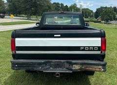 1994 Ford FWD F-150 XLT Long Bed Truck