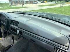 1994 Ford FWD F-150 XLT Long Bed Truck