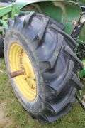 1980 John Deere 2640 B Tractor with 146 Front End Loader with Bucket