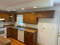 PARCEL 2: BRICK TRI-LEVEL HOME - 2 LOTS: 114 Thomason Ave, Leitchfield, KY 42754