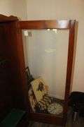 8 Gun Glass Door Gun Cabinet