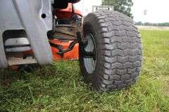 Husqvarna YTH 24V54 Riding Lawn Mower