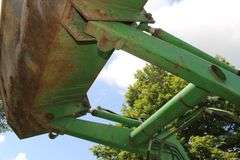 1980 John Deere 2640 B Tractor with 146 Front End Loader with Bucket