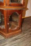 Pulaski Furniture Curio Cabinet with Light