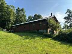 PARCEL 1: LOG HOME - BASEMENT - GARAGE - 1.2 ACRES: 487 Quiggins Lane, Leitchfield, KY 42754