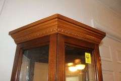 Pulaski Furniture Curio Cabinet with Light