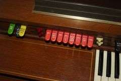 Thomas Playmate Sneaky Easy 2 Electric Organ with Bench