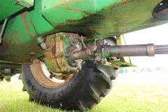 1974 Oliver 1655 Tractor