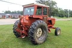 1969 Allis-Chalmers 190 XT Tractor