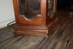 Pulaski Furniture Curio Cabinet with Light