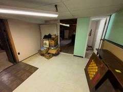 HOME - ATTACHED GARAGE - CITY LOT