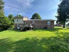 PARCEL 2: BRICK TRI-LEVEL HOME - 2 LOTS: 114 Thomason Ave, Leitchfield, KY 42754