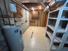 PARCEL 1: LOG HOME - BASEMENT - GARAGE - 1.2 ACRES: 487 Quiggins Lane, Leitchfield, KY 42754