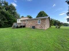PARCEL 2: BRICK TRI-LEVEL HOME - 2 LOTS: 114 Thomason Ave, Leitchfield, KY 42754