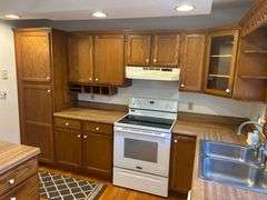 PARCEL 2: BRICK TRI-LEVEL HOME - 2 LOTS: 114 Thomason Ave, Leitchfield, KY 42754