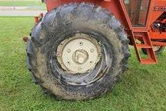 1969 Allis-Chalmers 190 XT Tractor
