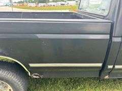 1994 Ford FWD F-150 XLT Long Bed Truck