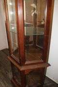 Pulaski Furniture Curio Cabinet with Light