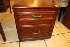 2 Drawer Table and 2 Drawer End Table on Wheels