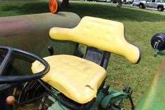 1980 John Deere 2640 B Tractor with 146 Front End Loader with Bucket