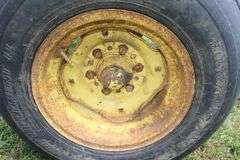 1980 John Deere 2640 B Tractor with 146 Front End Loader with Bucket