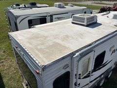 2009 Puma by Palomino 27 Ft. Camper