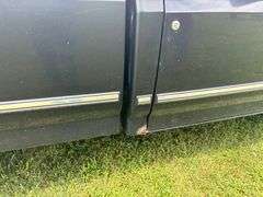 1994 Ford FWD F-150 XLT Long Bed Truck