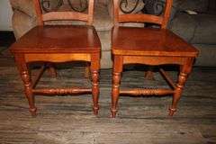 Dining Table and (4) Chairs