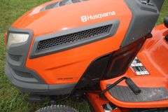 Husqvarna YTH 24V54 Riding Lawn Mower