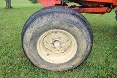 1969 Allis-Chalmers 190 XT Tractor