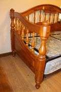 Twin Size Daybed with Twin Size Trundle