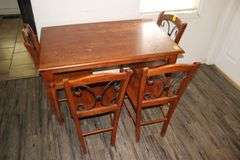 Dining Table and (4) Chairs