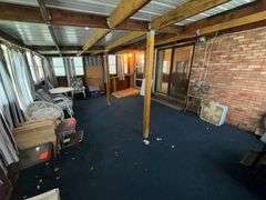 HOME - ATTACHED GARAGE - CITY LOT