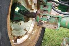 1974 Oliver 1655 Tractor
