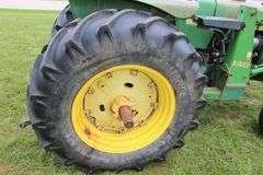 1980 John Deere 2640 B Tractor with 146 Front End Loader with Bucket