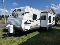 2009 Puma by Palomino 27 Ft. Camper