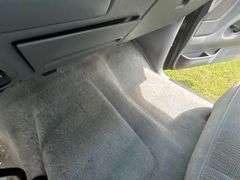 1994 Ford FWD F-150 XLT Long Bed Truck