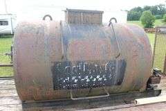 16 Ft. Trailer with Sealmaster Asphalt Sealer Tank and Spraying Agitator