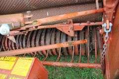 Owatonna Manufacturing Co. 596 Roll Baler