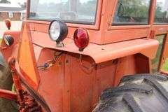 1969 Allis-Chalmers 190 XT Tractor
