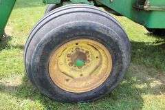 1980 John Deere 2640 B Tractor with 146 Front End Loader with Bucket