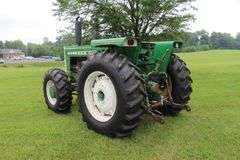 1974 Oliver 1655 Tractor